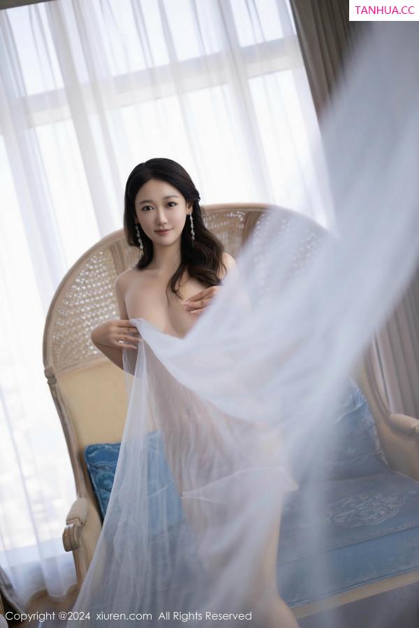 唐安琪  [XiuRen]高清写真图 2024.12.02 No.9538 唐安琪 礼裙美腿第76张图片